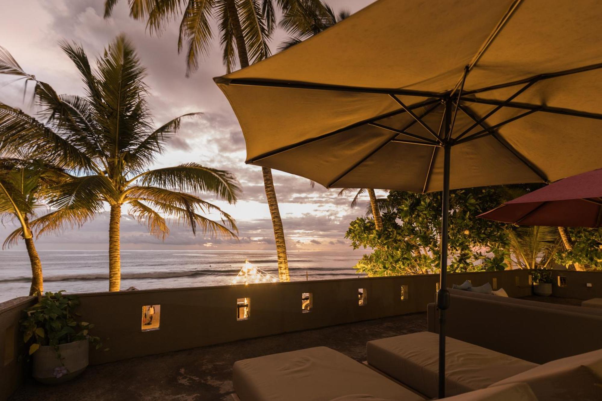 Sea Salt Society Hotel Hikkaduwa Bagian luar foto