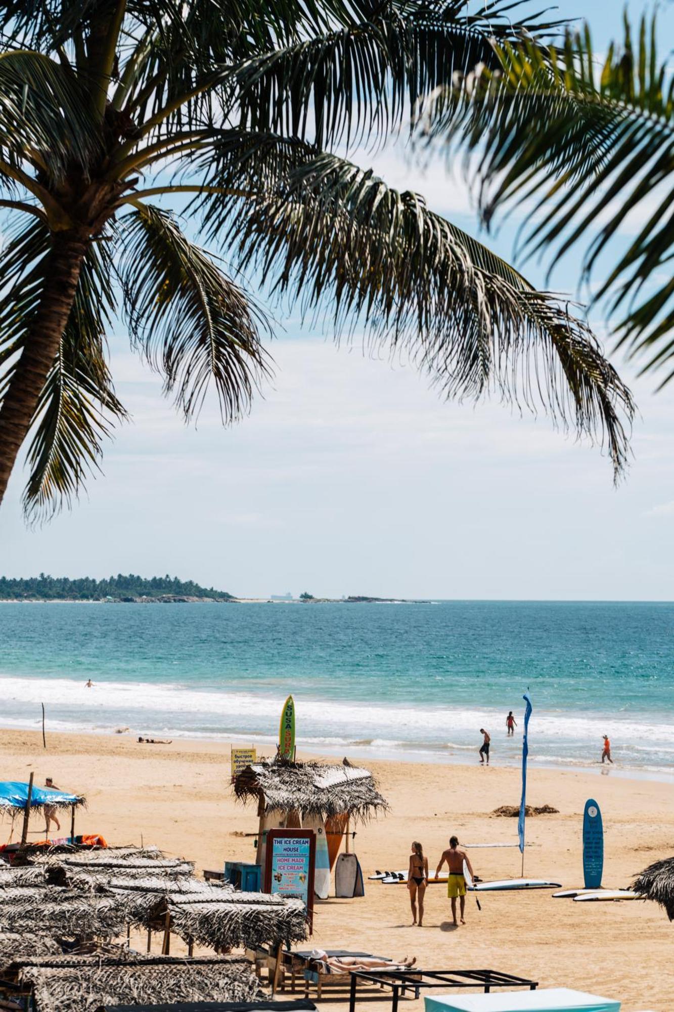 Sea Salt Society Hotel Hikkaduwa Bagian luar foto
