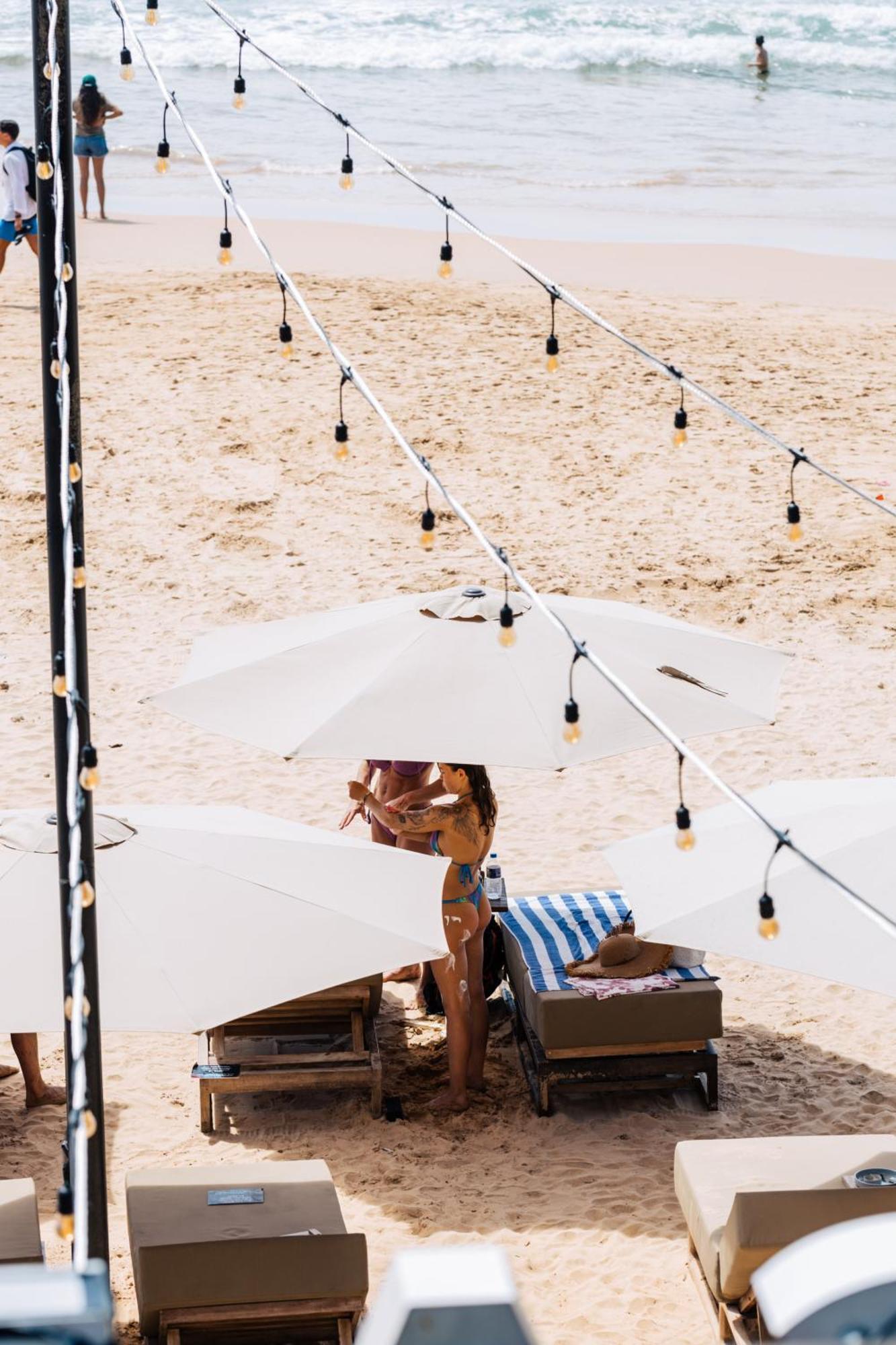 Sea Salt Society Hotel Hikkaduwa Bagian luar foto