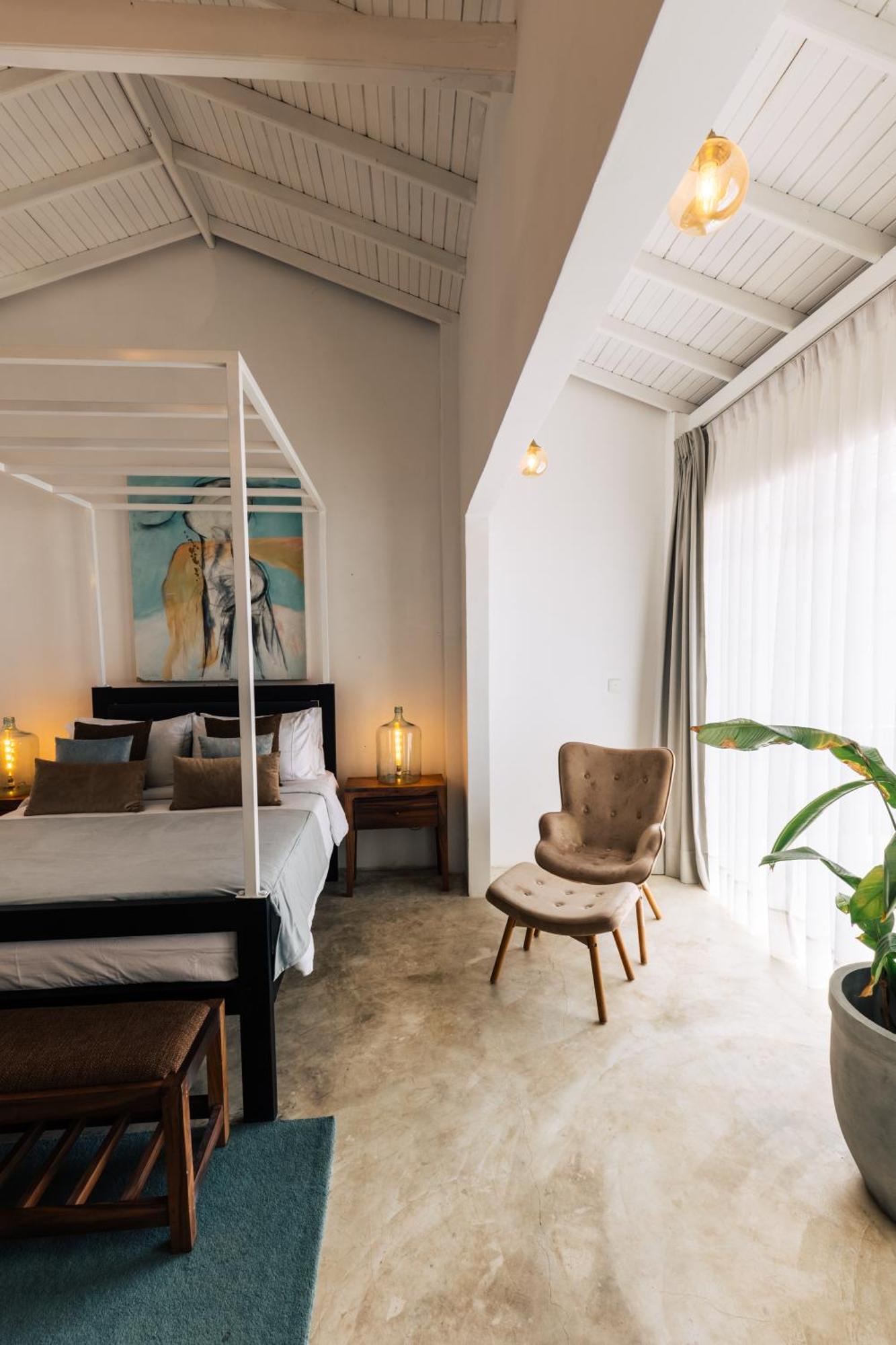 Sea Salt Society Hotel Hikkaduwa Bagian luar foto