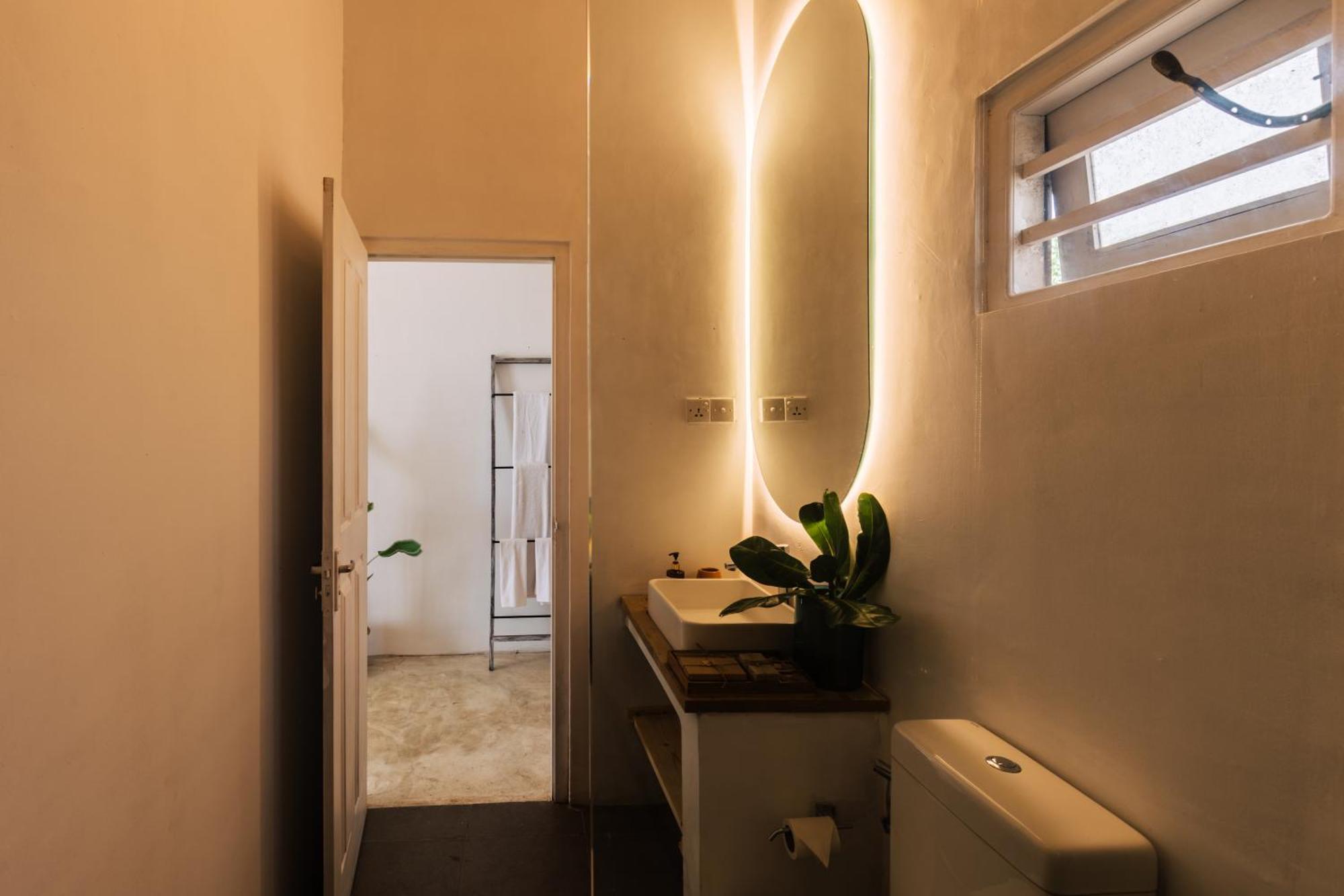 Sea Salt Society Hotel Hikkaduwa Bagian luar foto