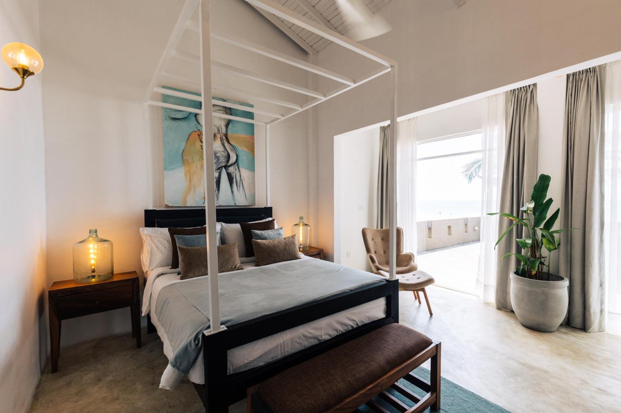Sea Salt Society Hotel Hikkaduwa Bagian luar foto
