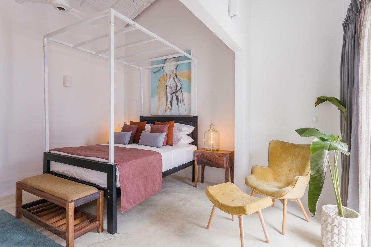 Sea Salt Society Hotel Hikkaduwa Bagian luar foto