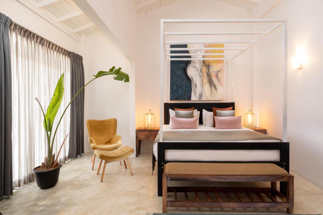 Sea Salt Society Hotel Hikkaduwa Bagian luar foto
